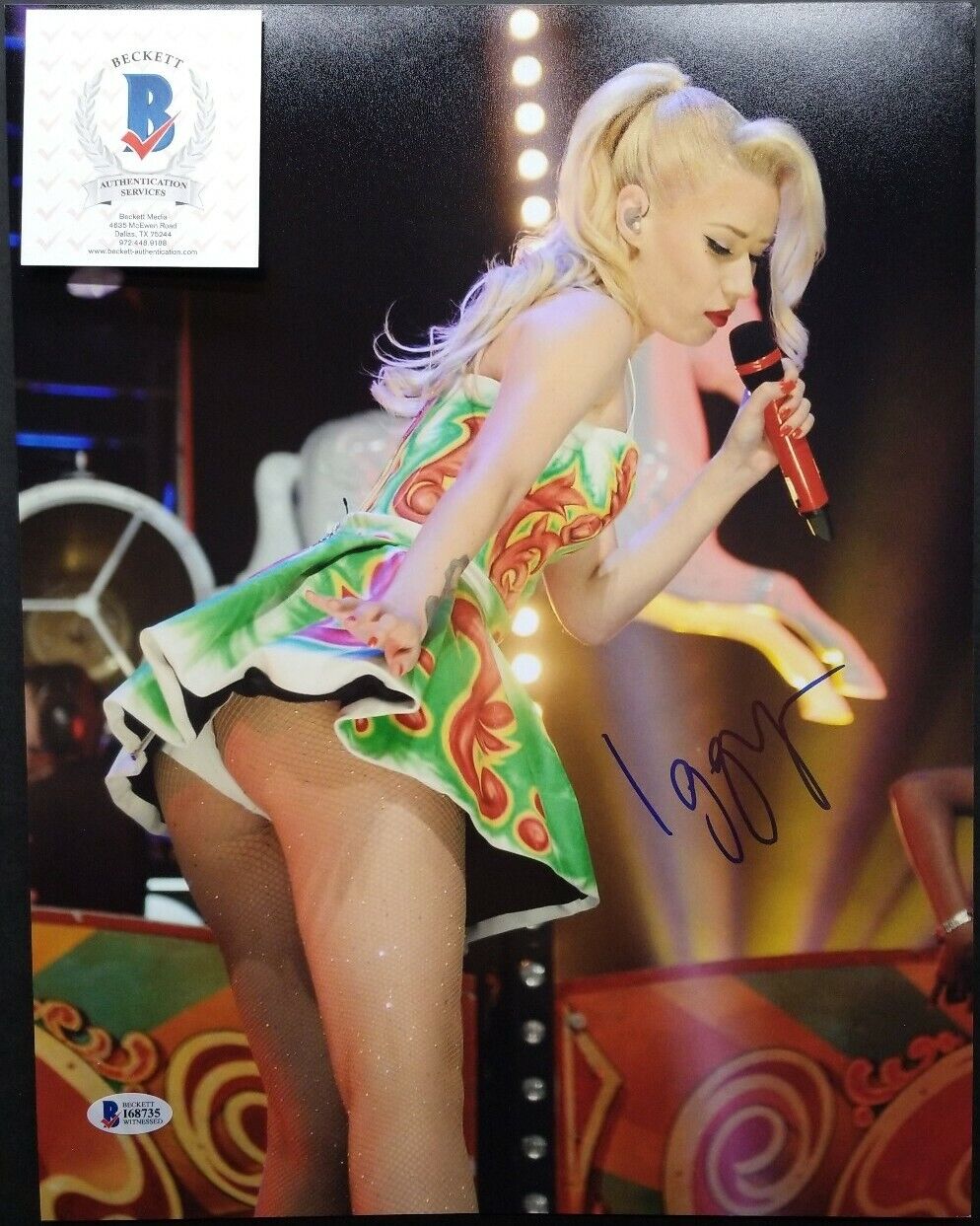 IGGY AZALEA Signed Autographed SEXY ARTIST, SINGER 11x14 Photo Poster painting. BECKETT