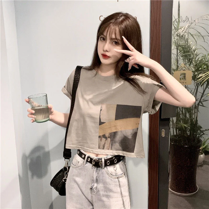 Uveng Uveng Celebrity Short-Sleeved T-Shirt Female Jacket Short Style Student Korean Version Loose 2024 Summer New Heart Machine Crop Ins Tide