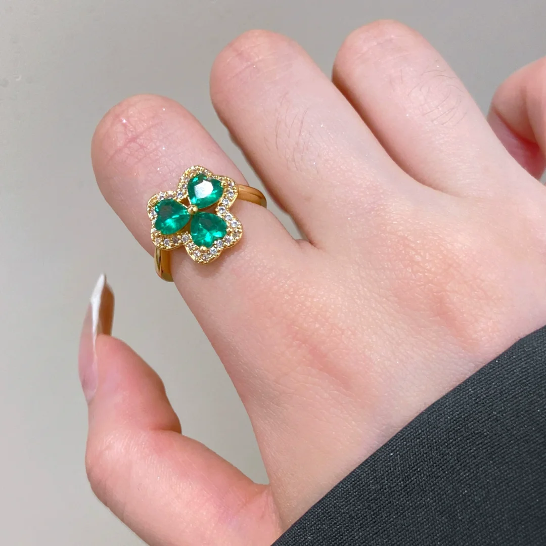 Emerald Zirconia Three Petal Grass Open End Ring