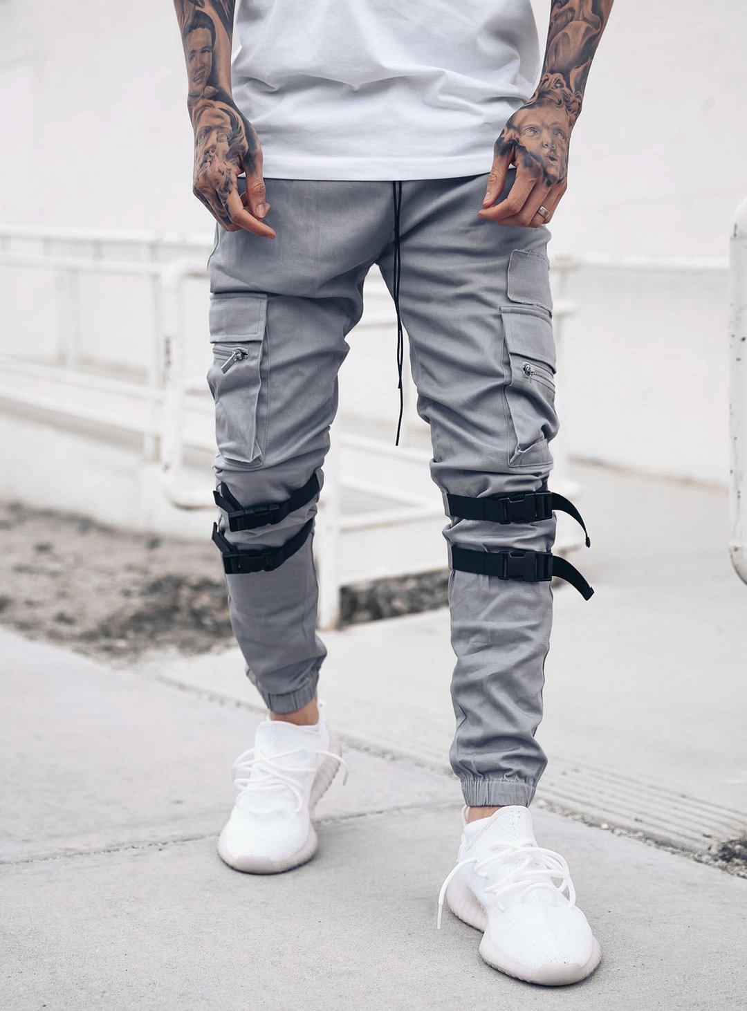 Signature Cargo Pants V2 in Grey