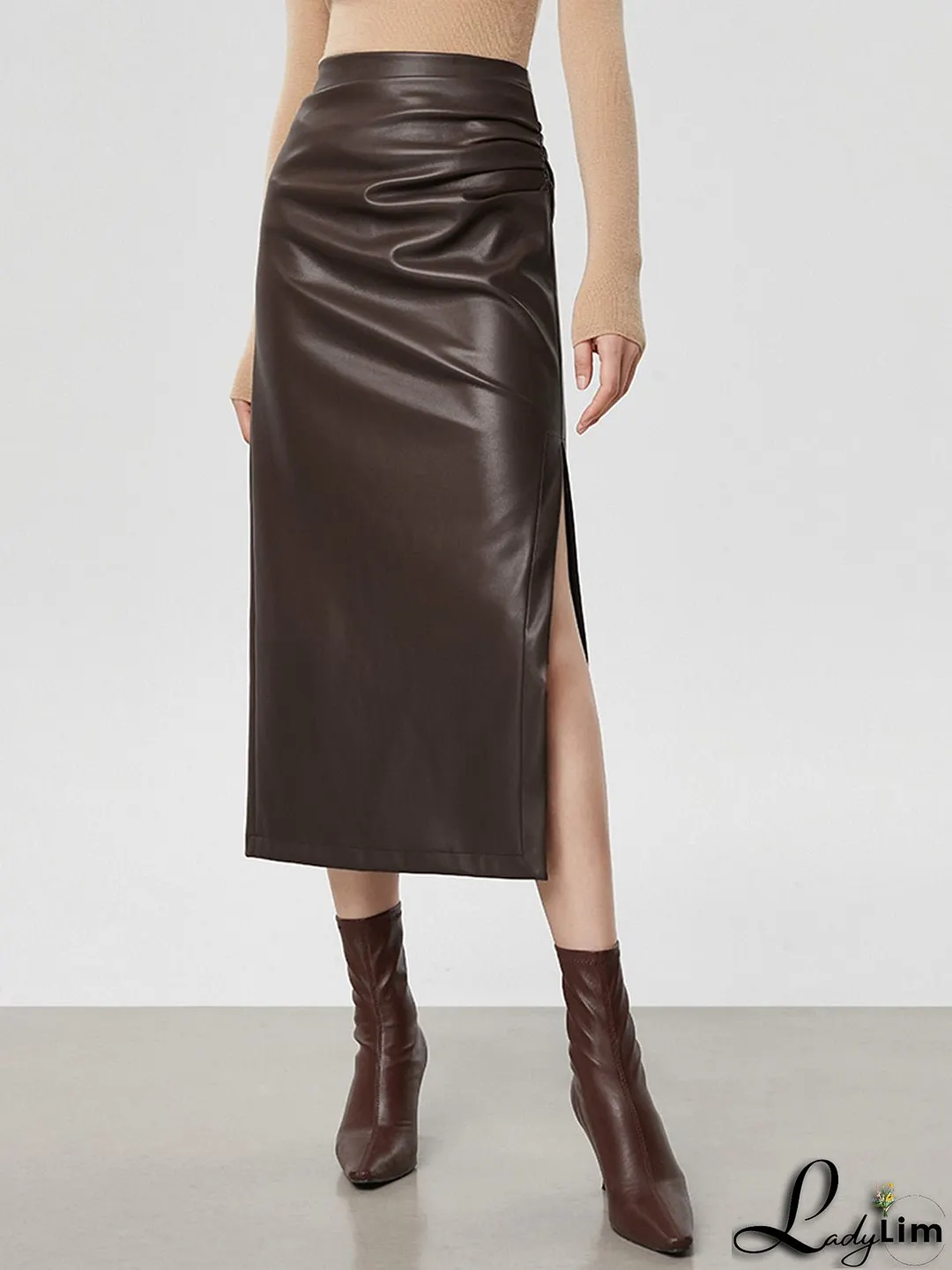 Effortless and Chic winter Skirt