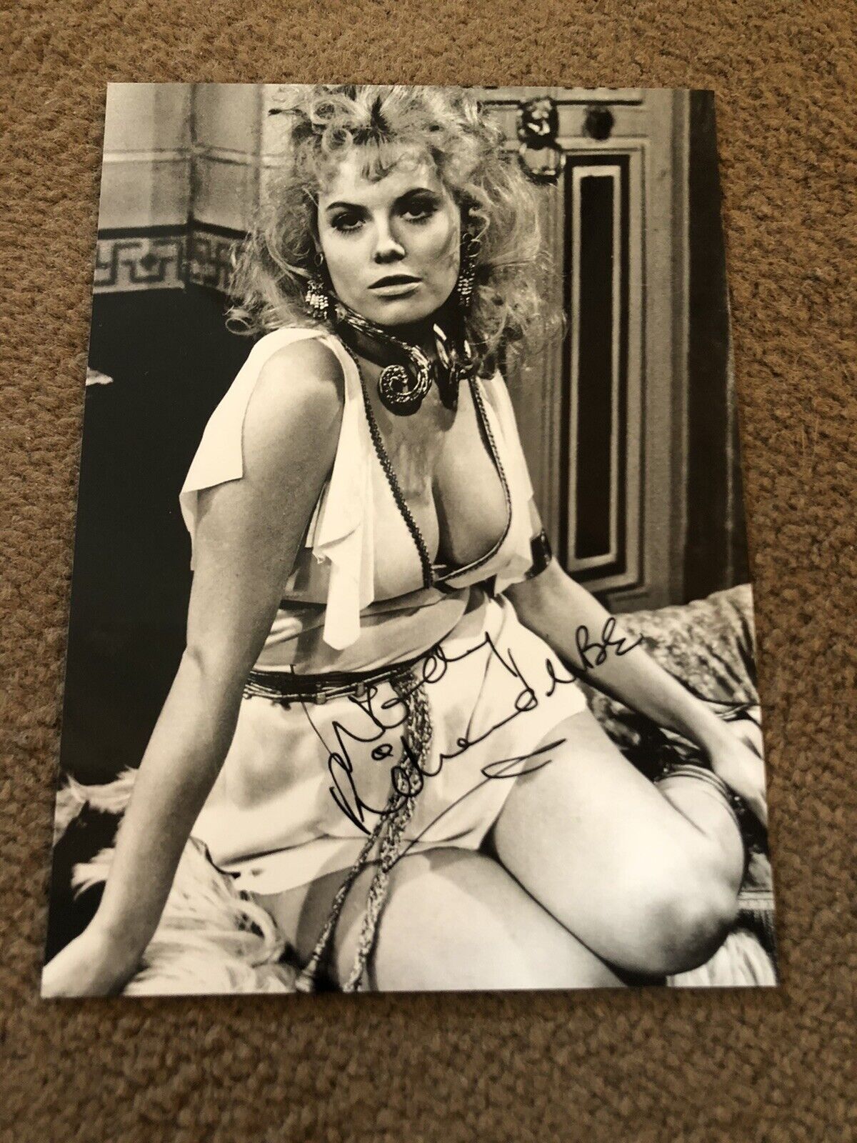 WENDY RICHARD (EASTENDERS) PRESIGNED Photo Poster painting- 7x5”