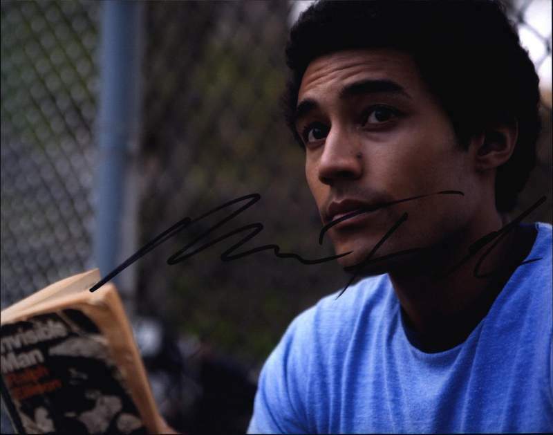 Devon Terrell signed celebrity 8x10 Photo Poster painting W/Cert Autograph 0005