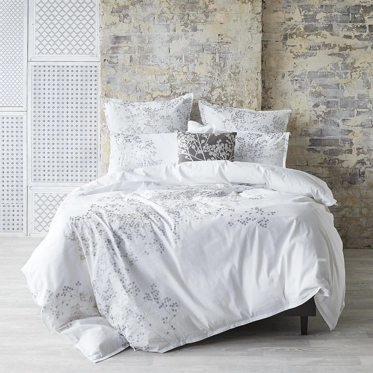Sketch White Quilt Cover Set