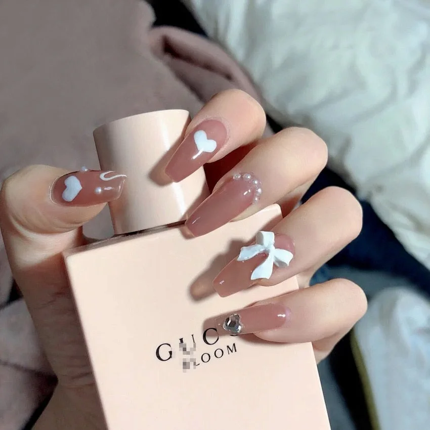 24pcs White Butterfly False Nail Patch Glue Type Removable Long Paragraph Fashion Manicure Coffin Fake Nail Patch Ballerina Art-Nail Inspo