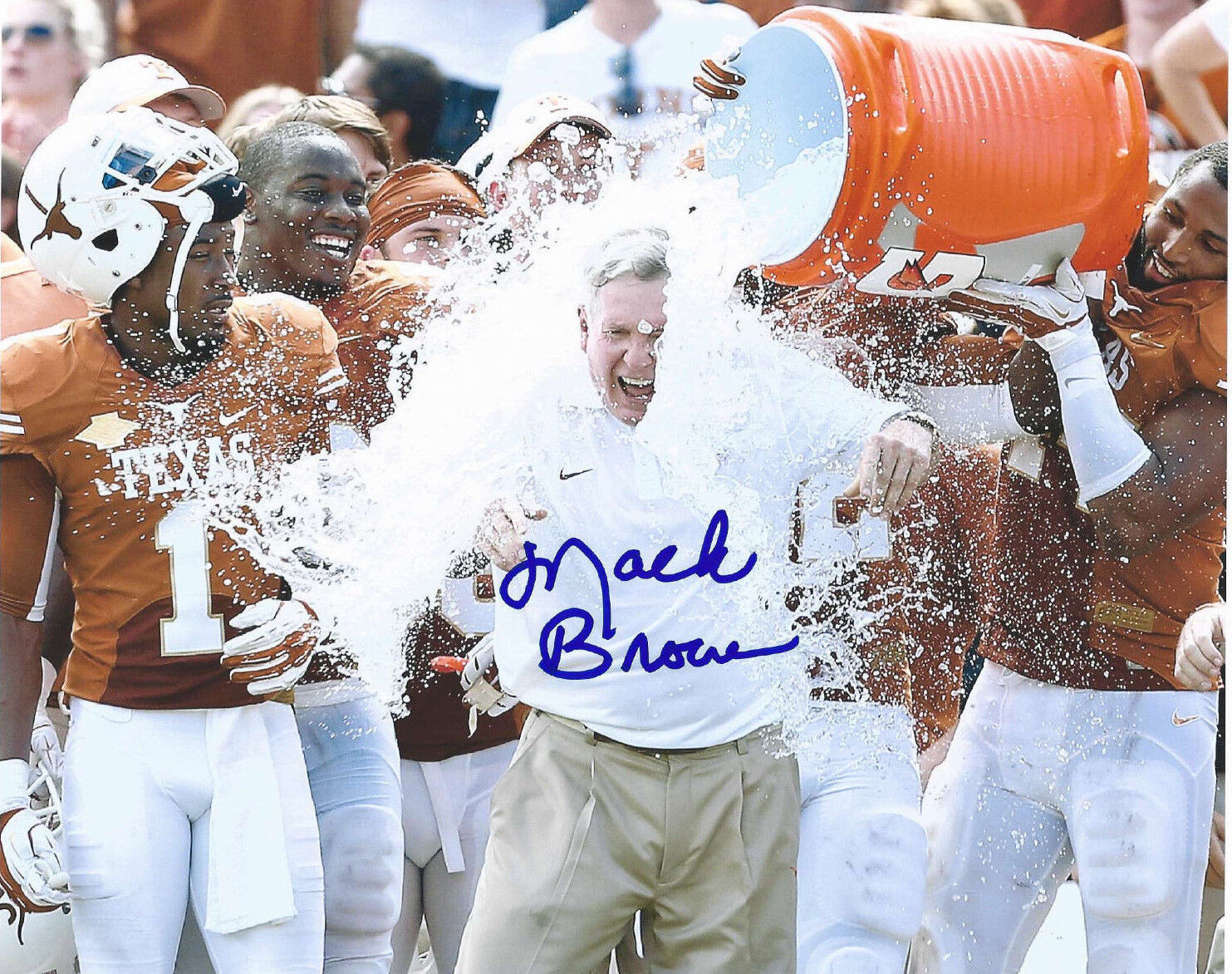 TEXAS COACH MACK BROWN HAND SIGNED AUTHENTIC 8X10 Photo Poster painting B w/COA