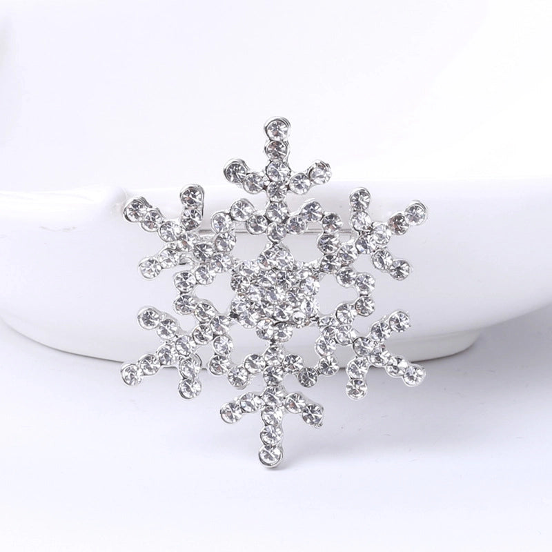 Cute Classic Style Pin Santa Claus Snowflake Elk Alloy Enamel Inlay Rhinestones Unisex Brooches