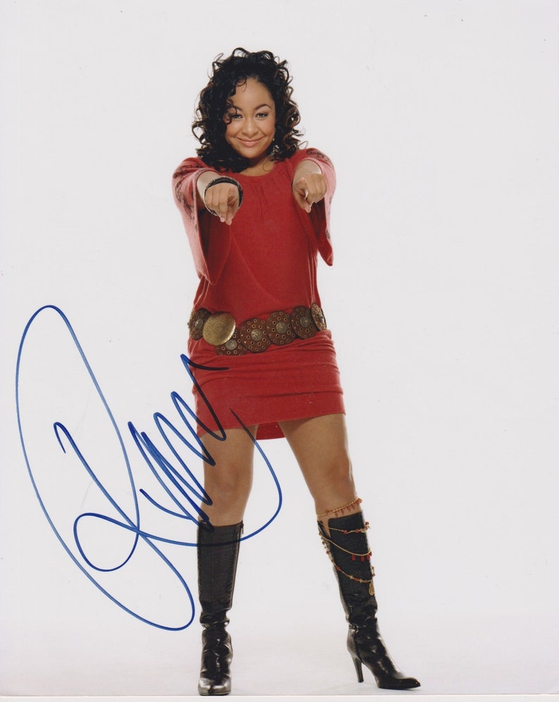 Raven Symone Signed Autographed Glossy 8x10 Photo Poster painting - COA Matching Holograms