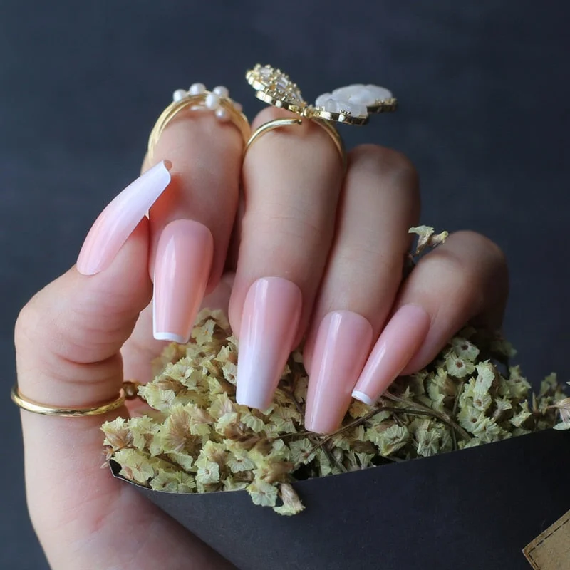 Coffin Nude French Black outline White Fake nails Ballet Art Nails Classic arc French design False nails 24PCS-Nail Inspo