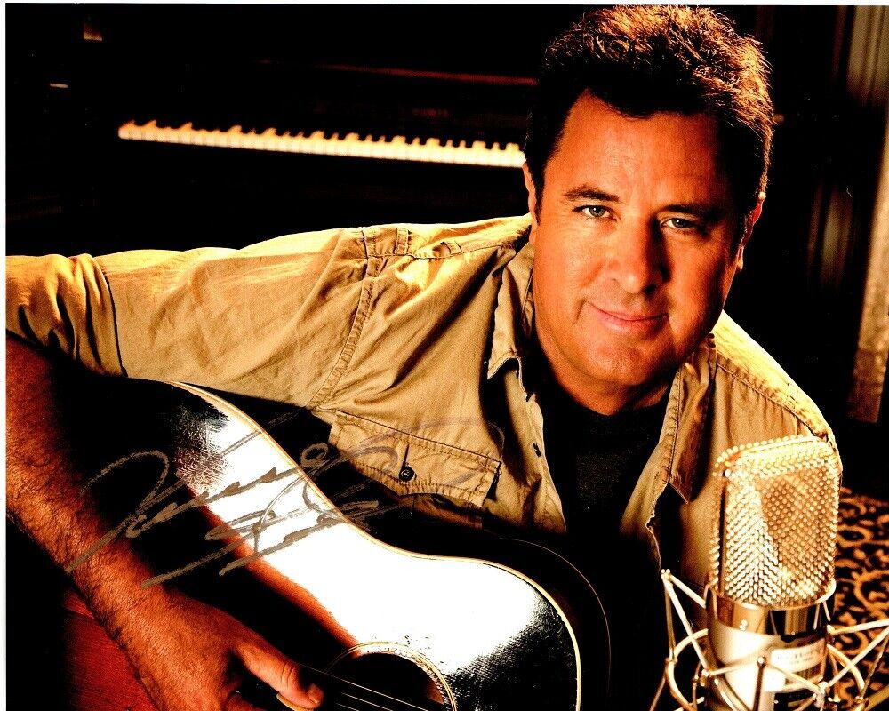 Vince Gill Signed - Autographed Country Music Singer 8x10 inch Photo Poster painting