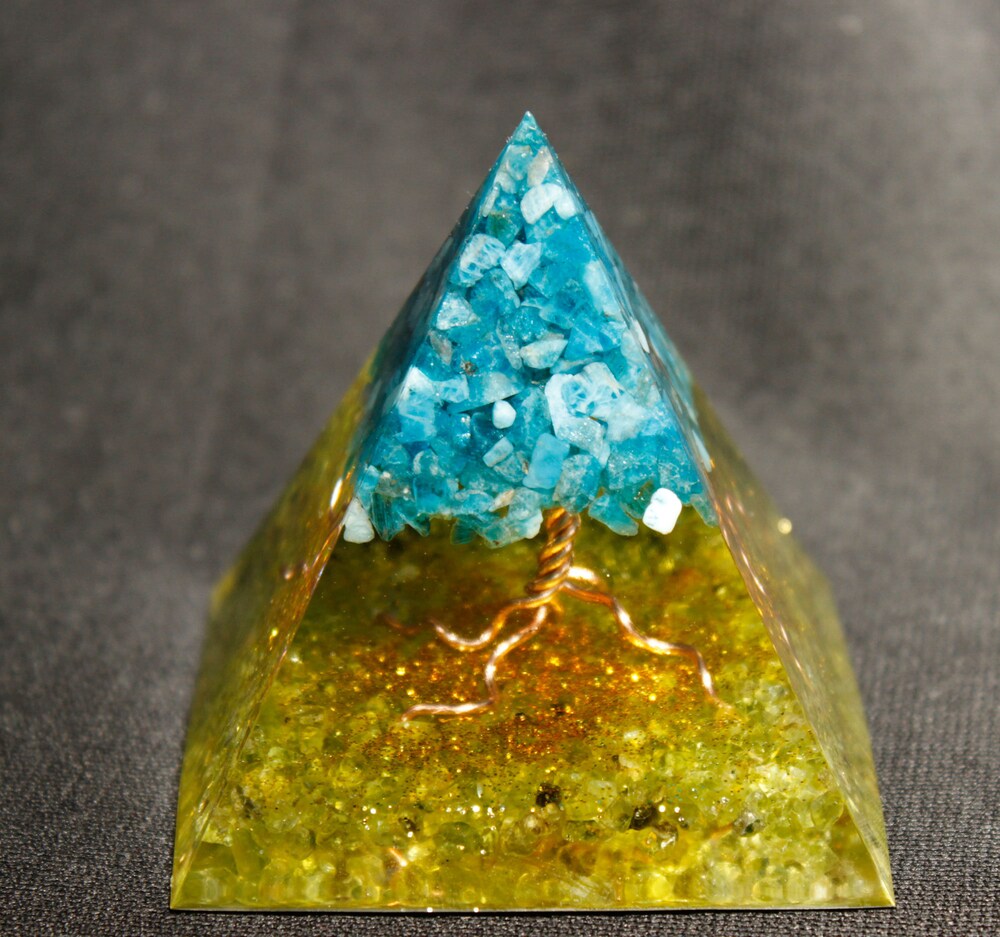 

Orgone Pyramid Chakra - Tree of Life, 501 Original