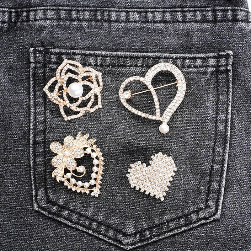 Elegant Sweet Shiny Heart Shape Flower Alloy Inlay Rhinestones Pearl Women’s Brooches