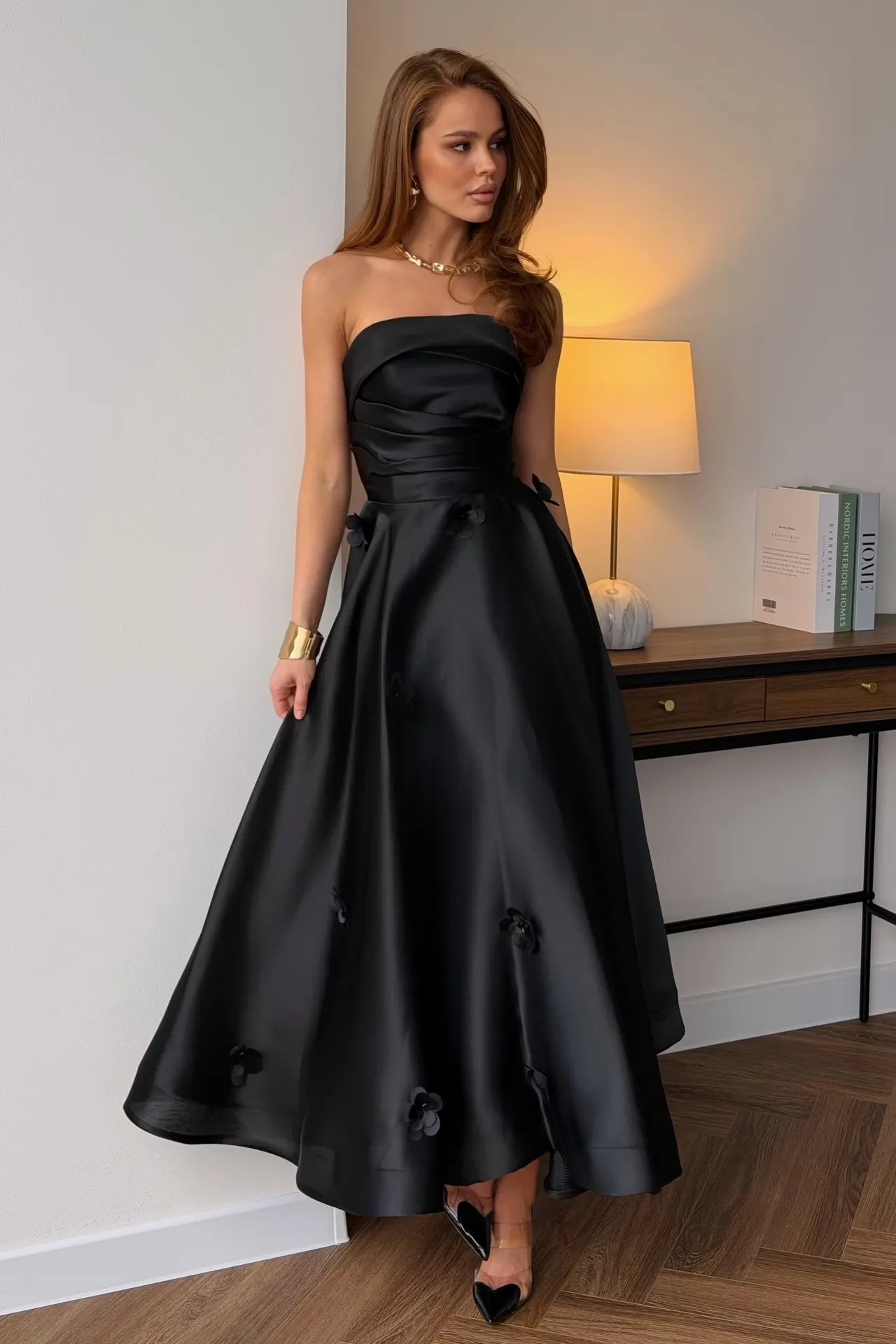 Lussooy Black A-Line Strapless Evening Dress Sleeveless in Satin with Flower 