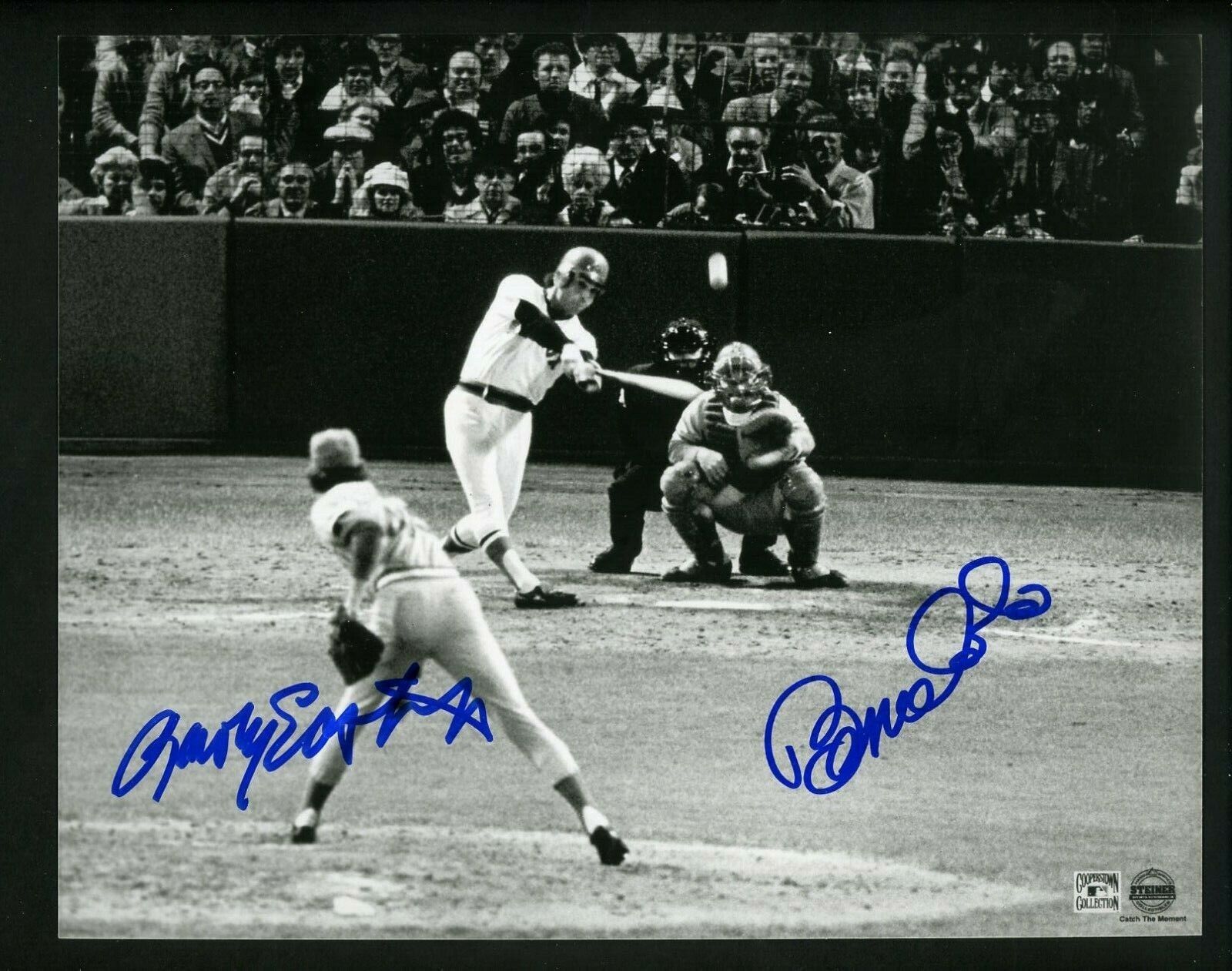 Bernie Carbo & Rawly Eastwick Signed 8 x 10 Photo Poster painting 1975 World Series  SHIPPIN