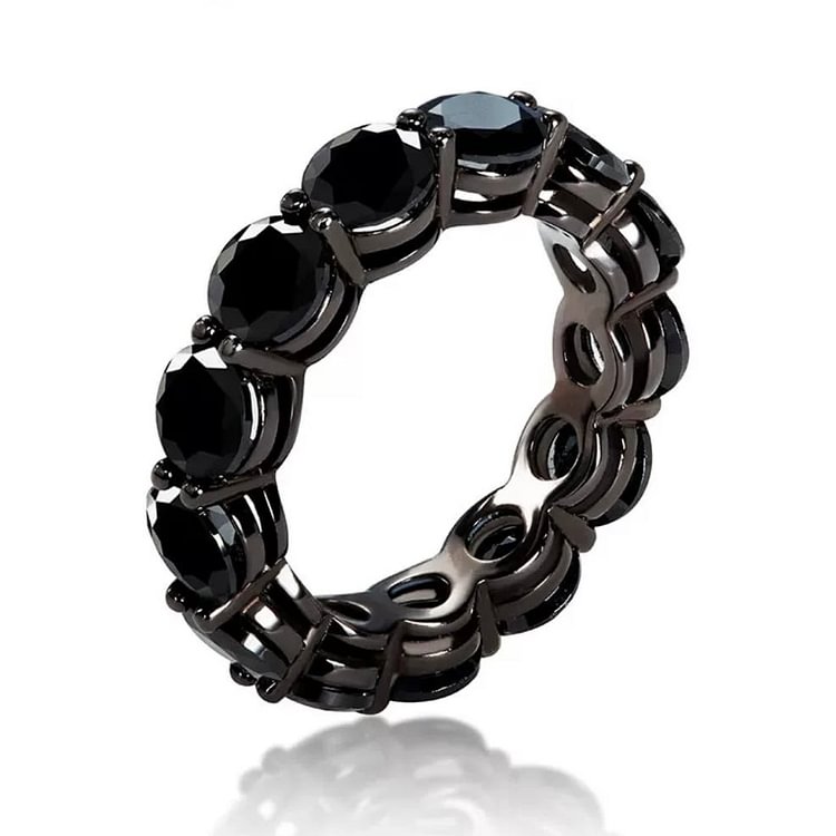 “HEVOS”Dark Knight Round Cut Black Diamond Ring