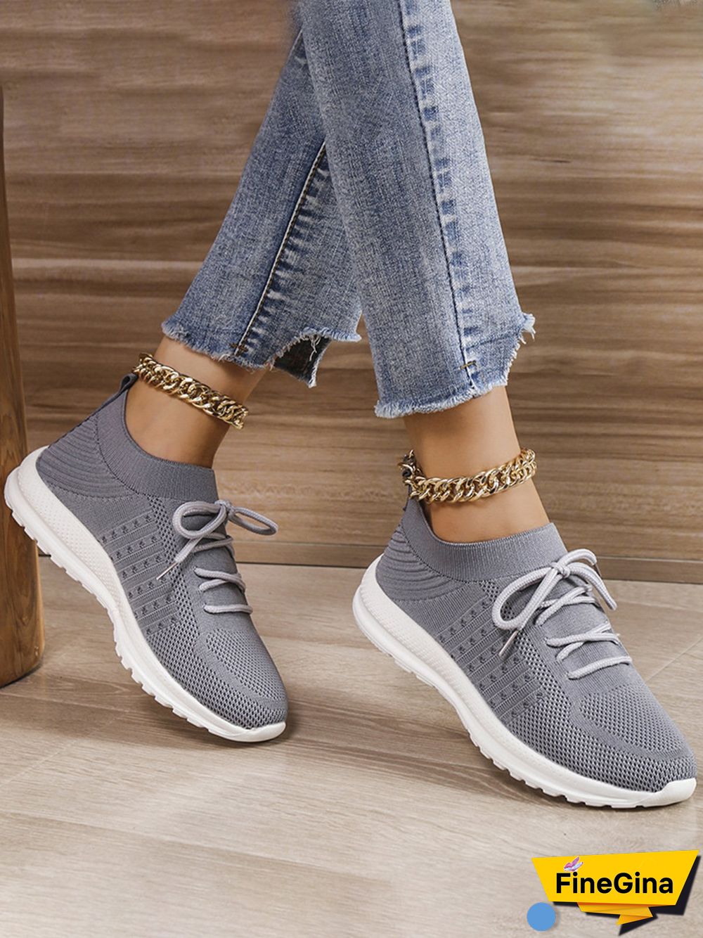 Flyknit Lightweight Soft Sole Lace-Up Sneakers