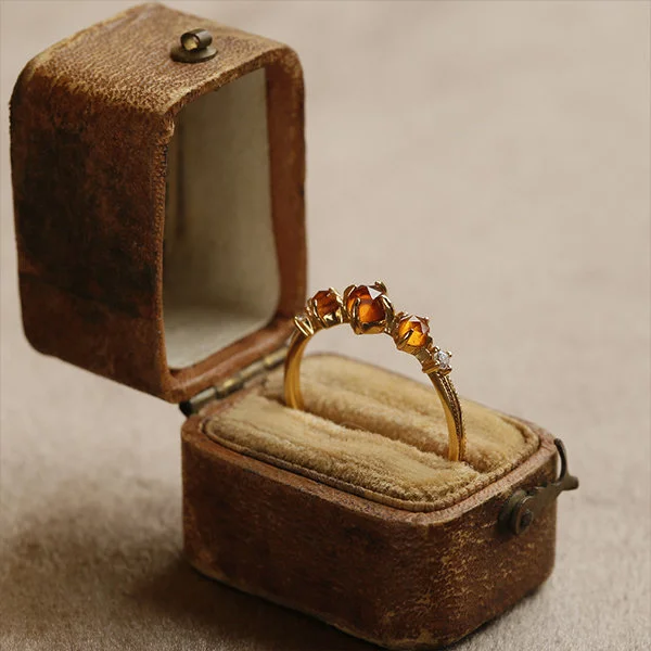 Retro-style Gemstone Pomegranate Orange Carnelian Ring