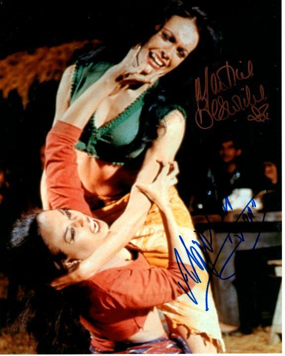 ALIZA GUR and MARTINE BESWICK signed JAMES BOND FROM RUSSIA WITH LOVE 8x10 Photo Poster painting