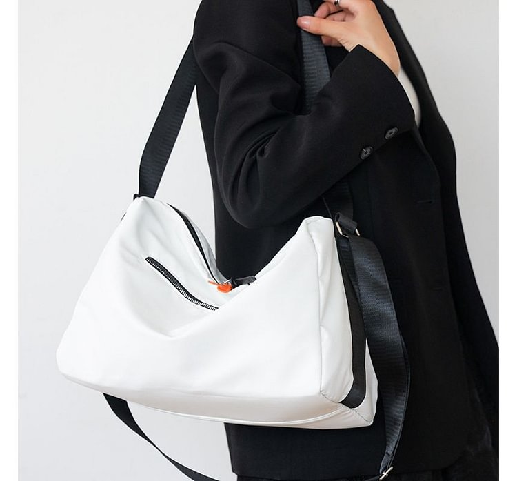 Plain Nylon Shoulder Bag KC3
