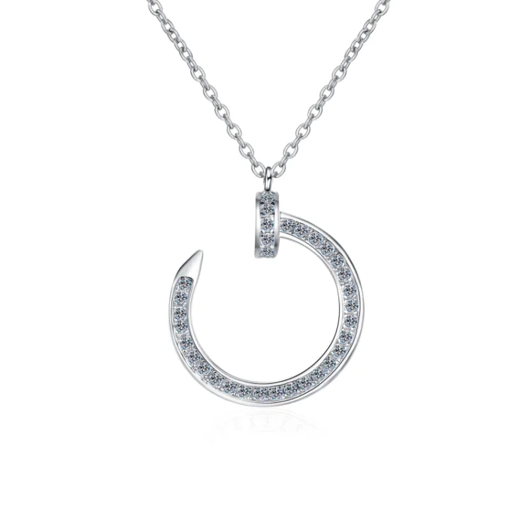 Round Cut Moissanite Diamond Pendant Necklace