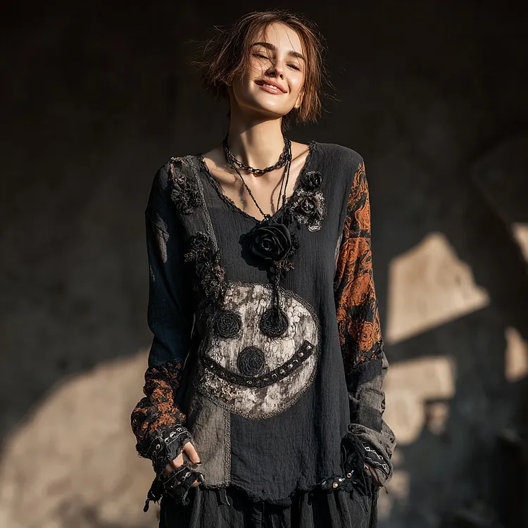 Women's Halloween Smiley Face And Rose Pattern V-neck T-shirt