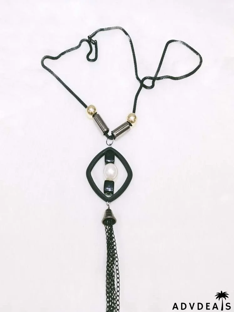 Geometric & Chain Tassel Charm Necklace
