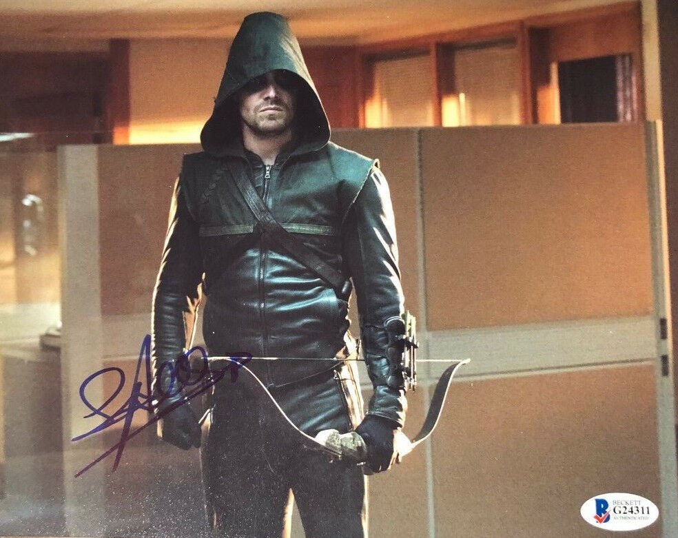 Stephen Amell signed autogrphed 8x10 Photo Poster painting Arrow BECKETT AUTHENTICATED