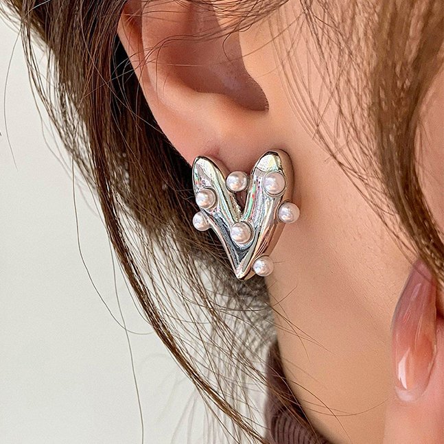 White pearl love earrings