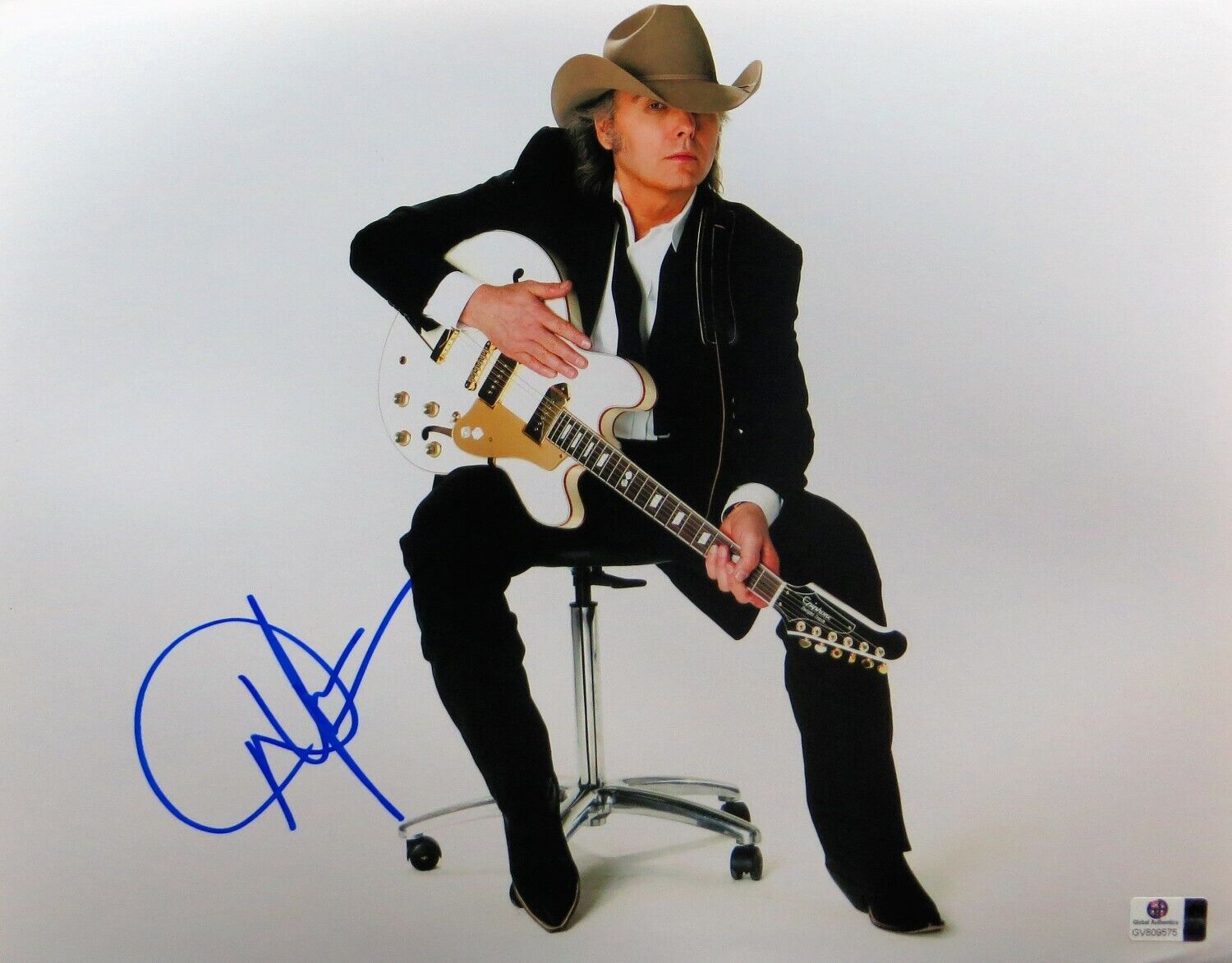 Dwight Yoakam Signed Autographed 11X14 Photo Poster painting Sexy Country Legend Chair GV809575