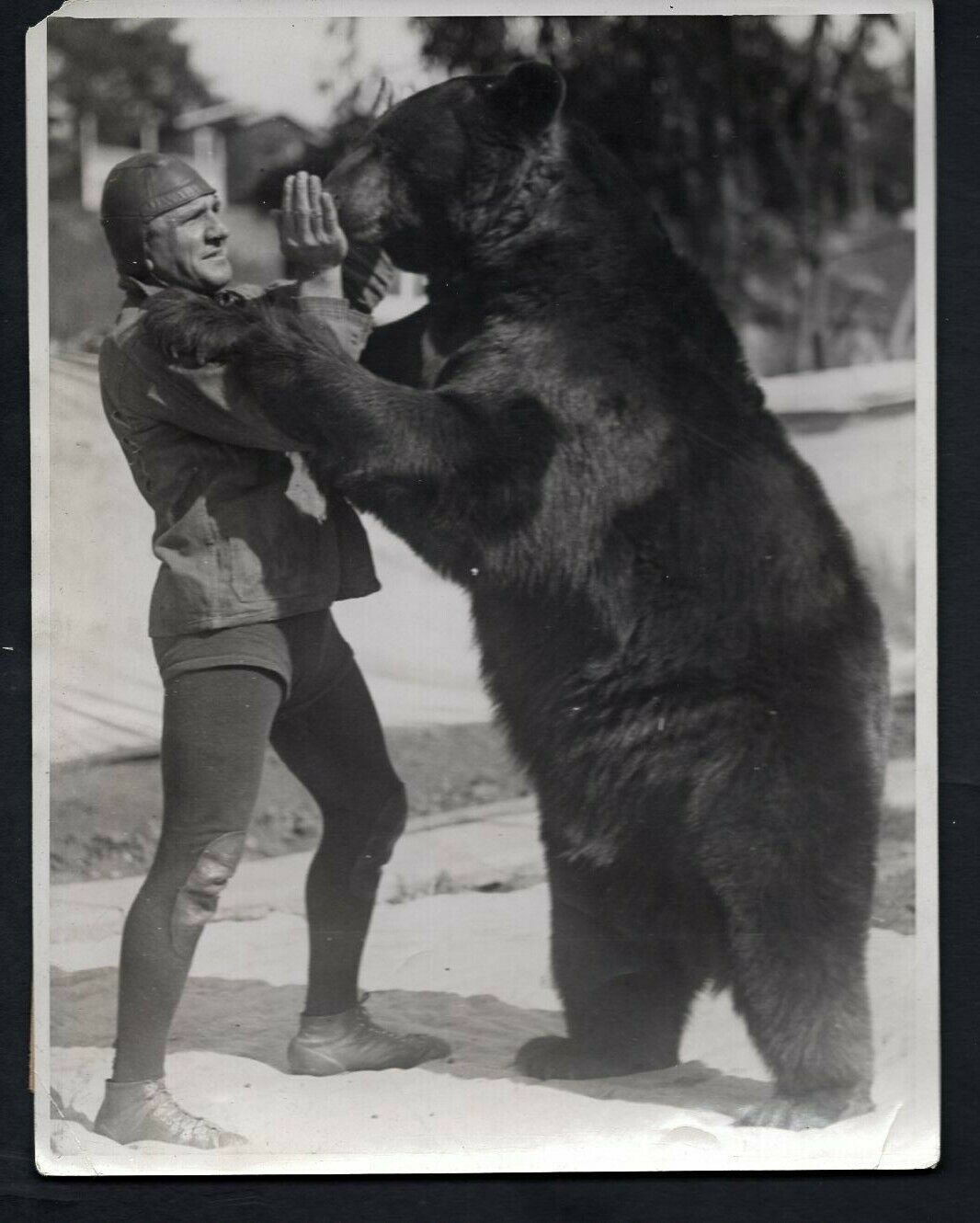 Ad Santel trains by wrestling John Brown the bear 1923 Type 1 Press Photo Poster painting