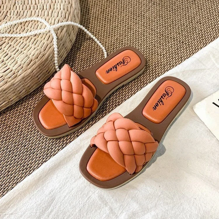 Summer 2021 Trend Braided Slippers Women Flat Outdoor Weave Slides Rubber Sole Open Toe Beach Casual Sandals Ladies Cozy Shoes