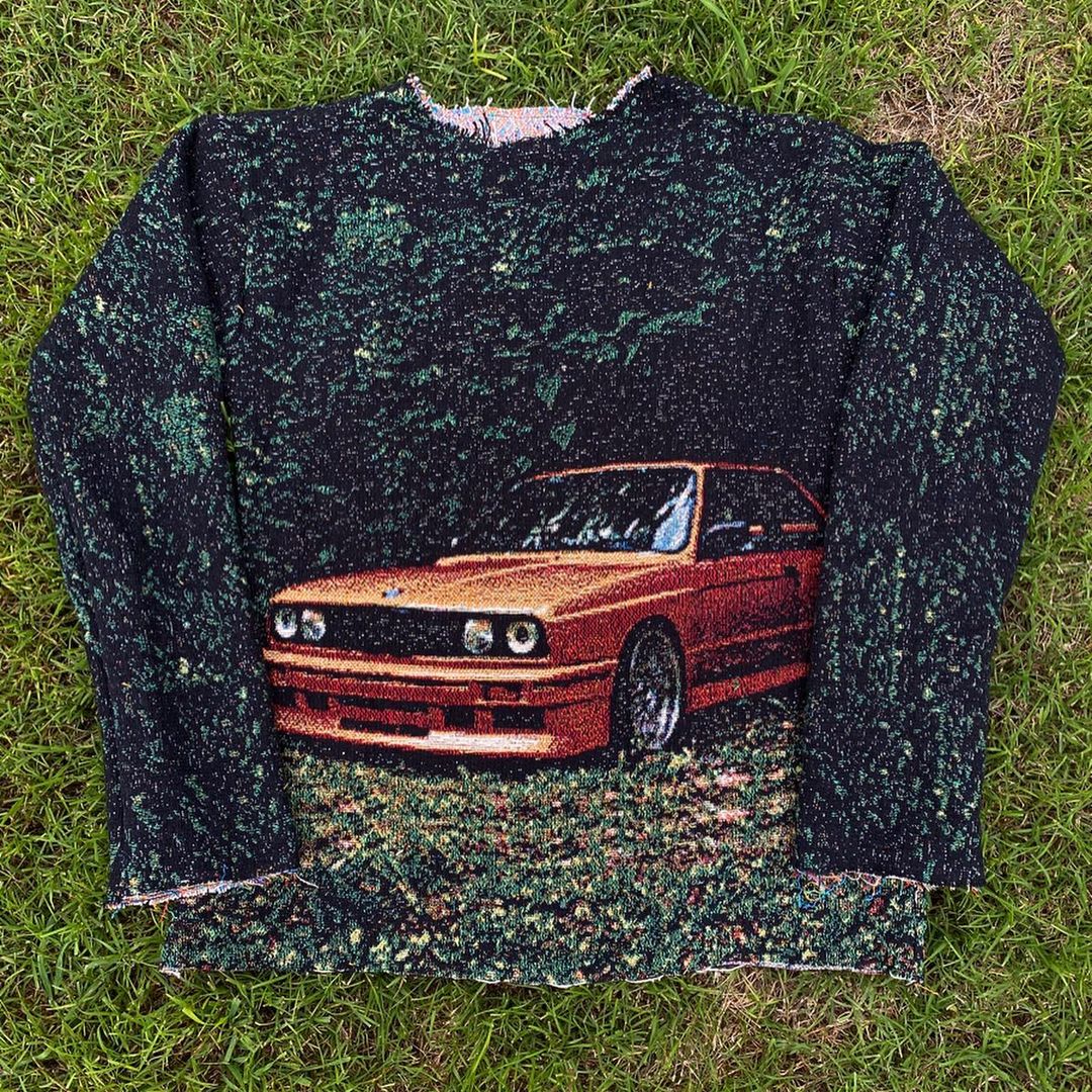 Loveciss®/ Nostalgia Ultra Tapestry Crew