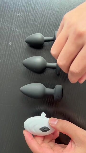 Anal Plug Sex Toys Vibrator &ndash; Silicone Butt Plugs with Remote Control, 10 Vibration Modes, Prostate Massager for Adults