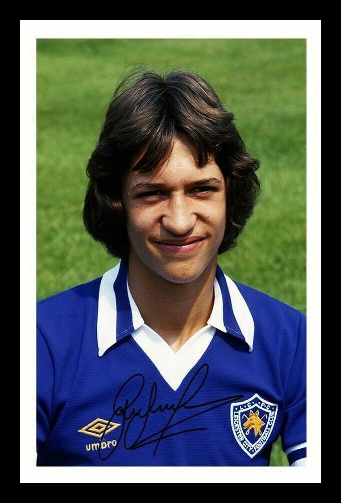 Gary Lineker - Leicester City Autograph Signed & Framed Photo Poster painting