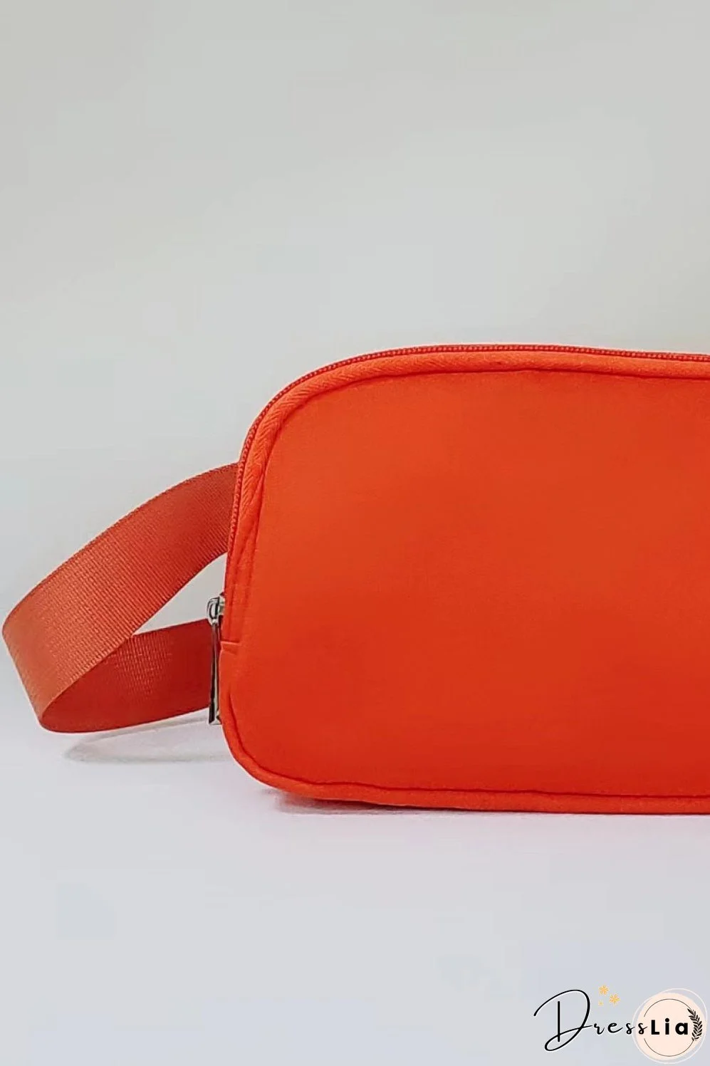 Buckle Zip Closure Fanny Pack