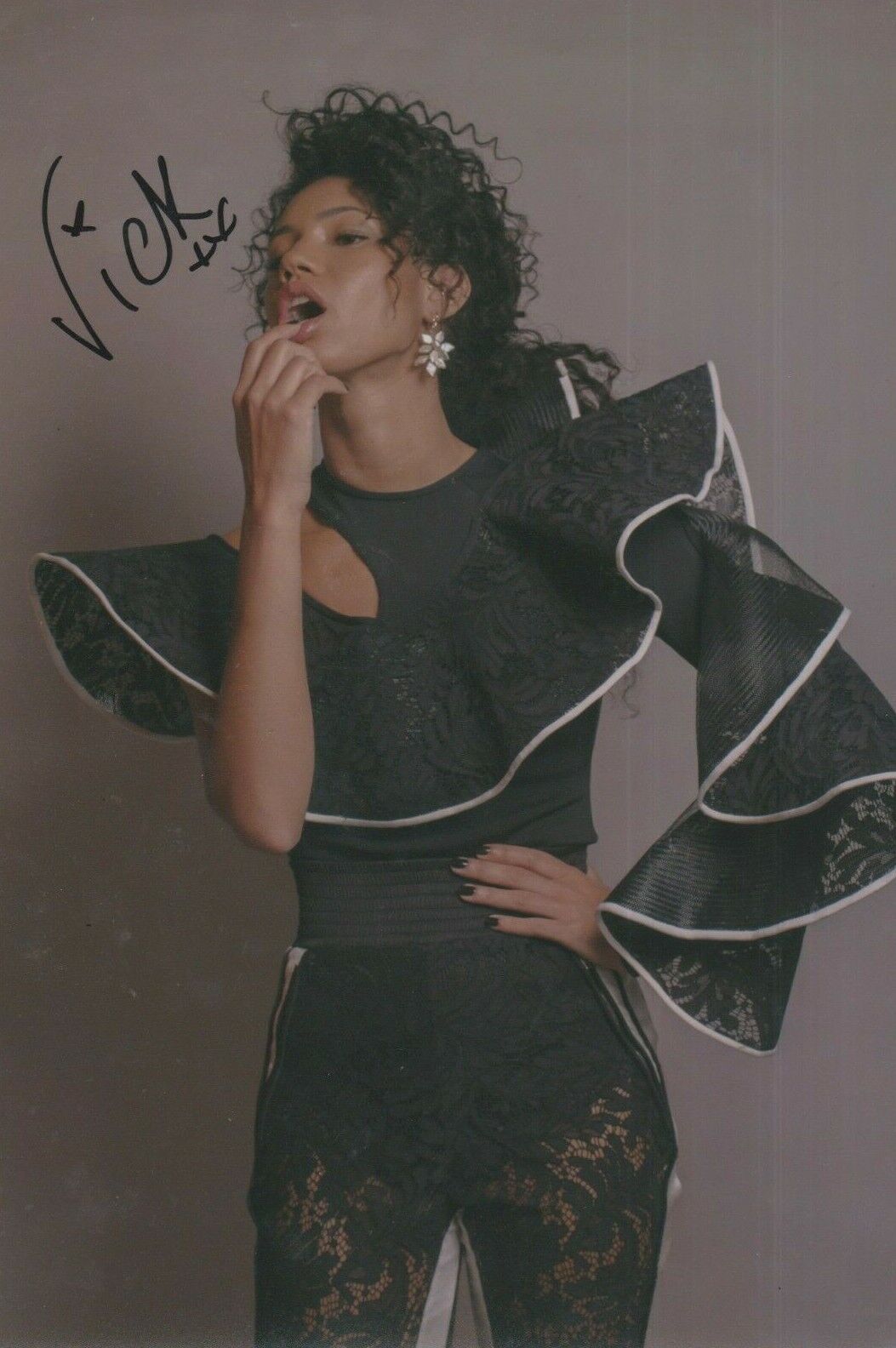 Vick Hope **HAND SIGNED** 12x8 Photo Poster painting ~ AUTOGRAPHED