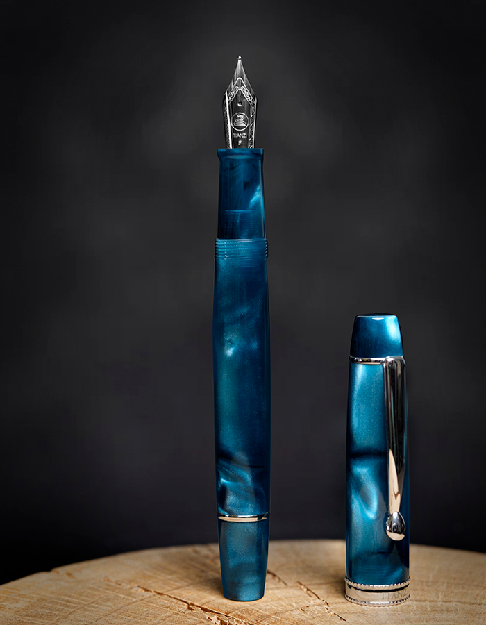 TIANZI T01 Piston-filling Fountain Pen in Mysteryblue