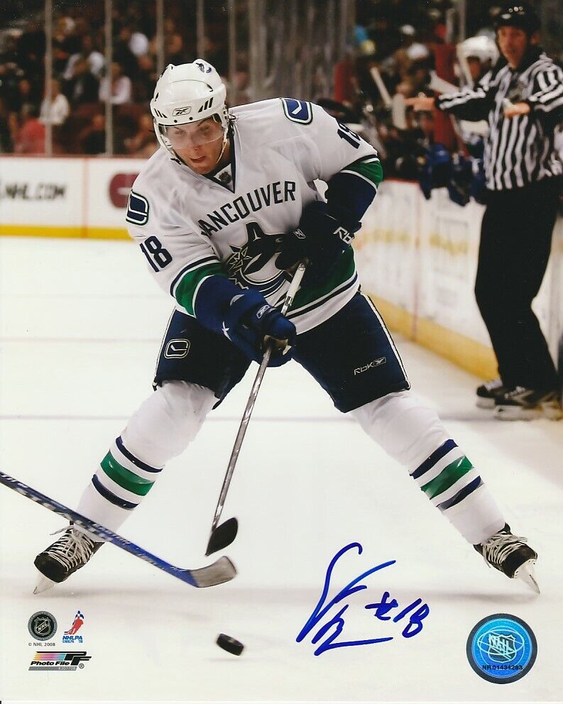 STEVE BERNIER SIGNED VANCOUVER CANUCKS 8x10 Photo Poster painting! Autograph PROOF!