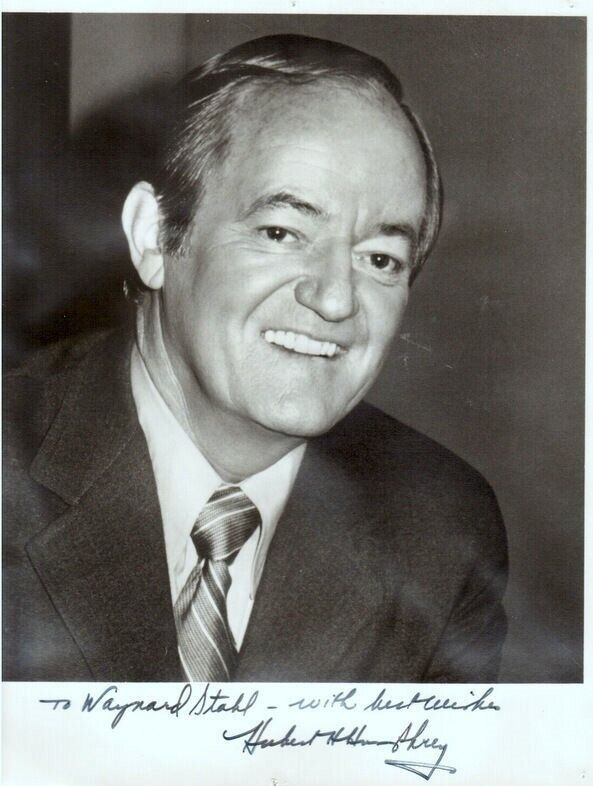 HUBERT HUMPHREY Signed Photo Poster paintinggraph - US Politician / Vice-President - preprint