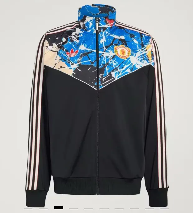26-27 Manchester United windbreaker football jersey, 1:1 replica, Thai quality.