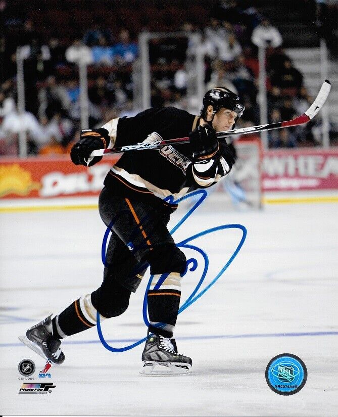 *CHRIS PRONGER*SIGNED*AUTOGRAPHED*Photo Poster painting*ANAHEIM*DUCKS*NHL*HOCKEY*COA*8 X 10