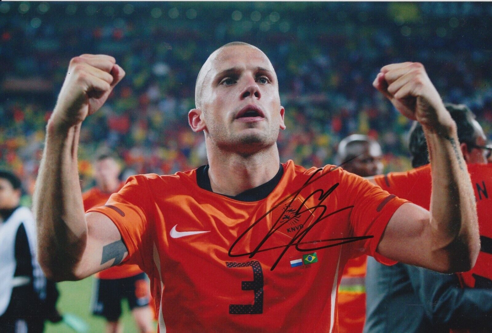 John Heitinga Hand Signed 12x8 Photo Poster painting - Holland - Football Autograph.