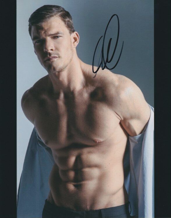 Alan Ritchson signed 8x10 Photo Poster painting shirtless