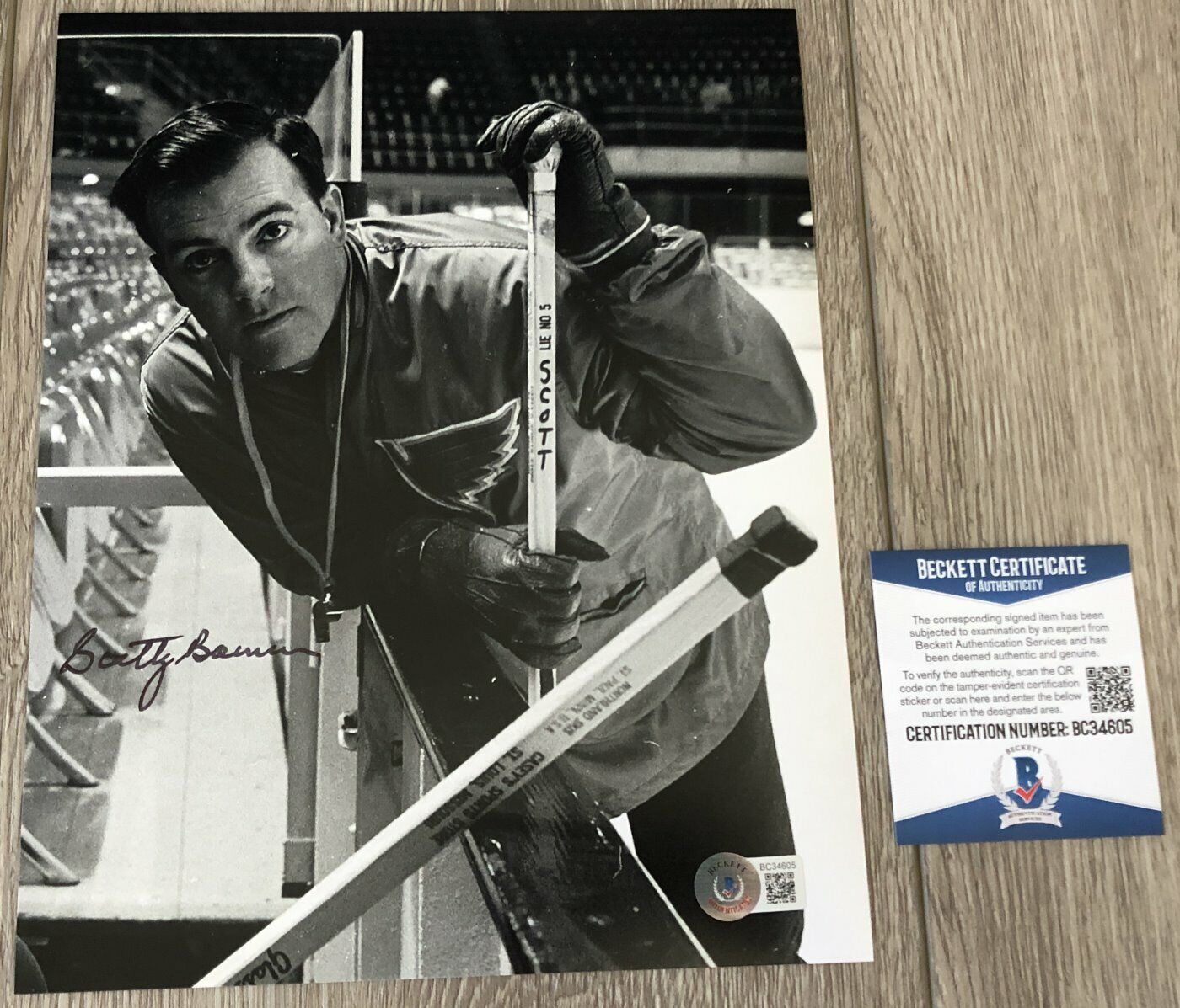 SCOTTY BOWMAN SIGNED ST. LOUIS BLUES 8x10 Photo Poster painting w/PROOF & BECKETT BAS COA