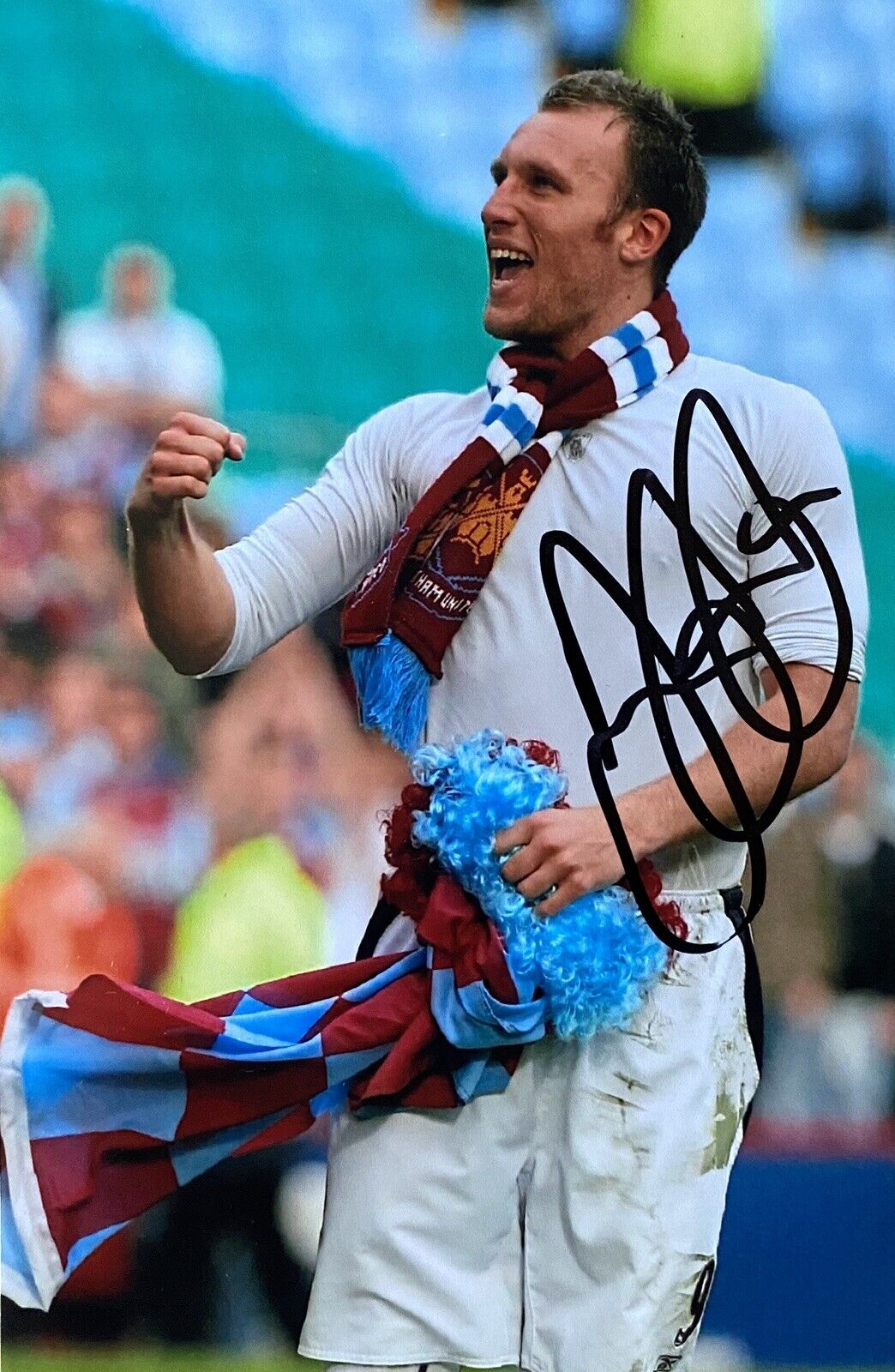 Dean Ashton Genuine Hand Signed West Ham United 6X4 Photo Poster painting 2