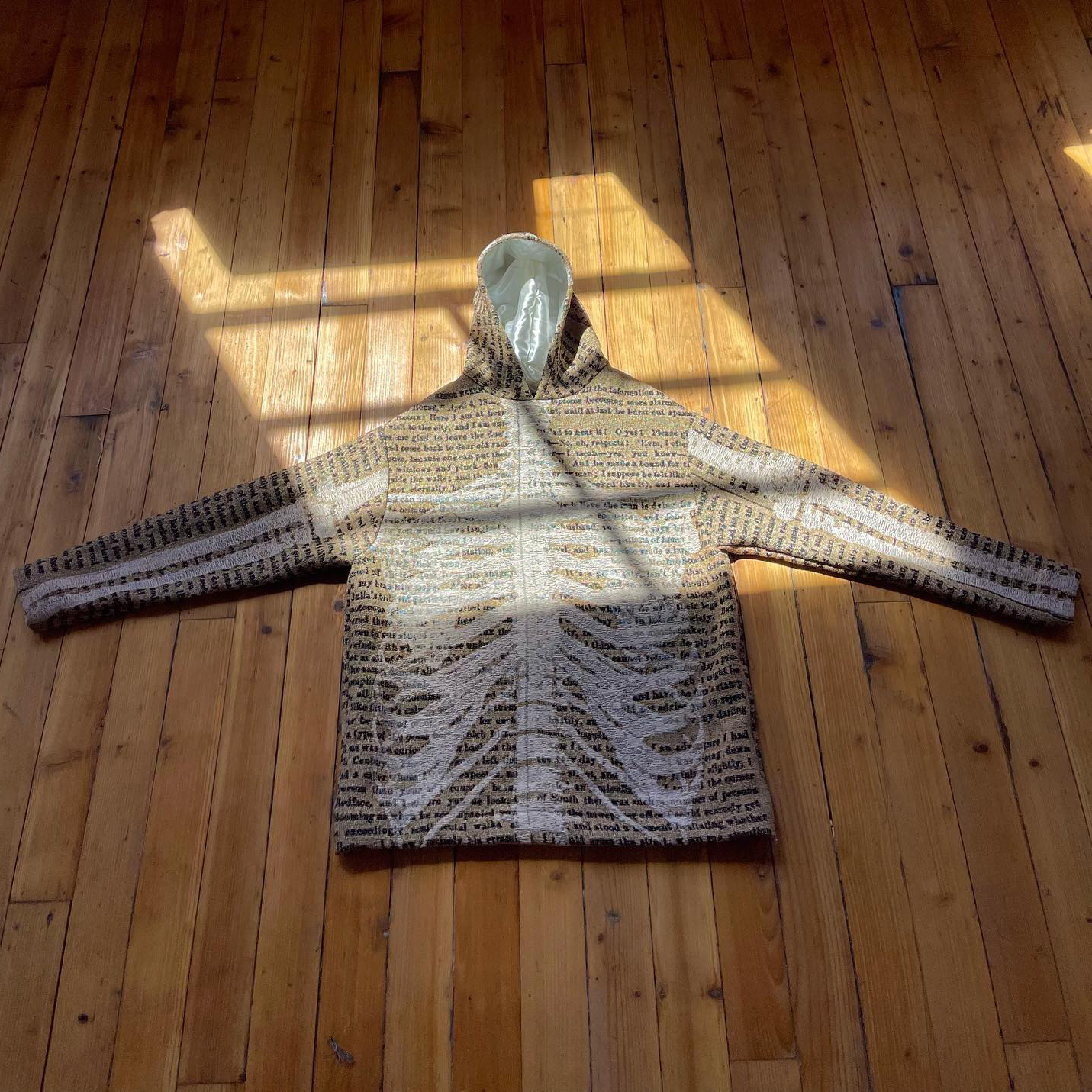 Personalized street style skeleton loose hoodie