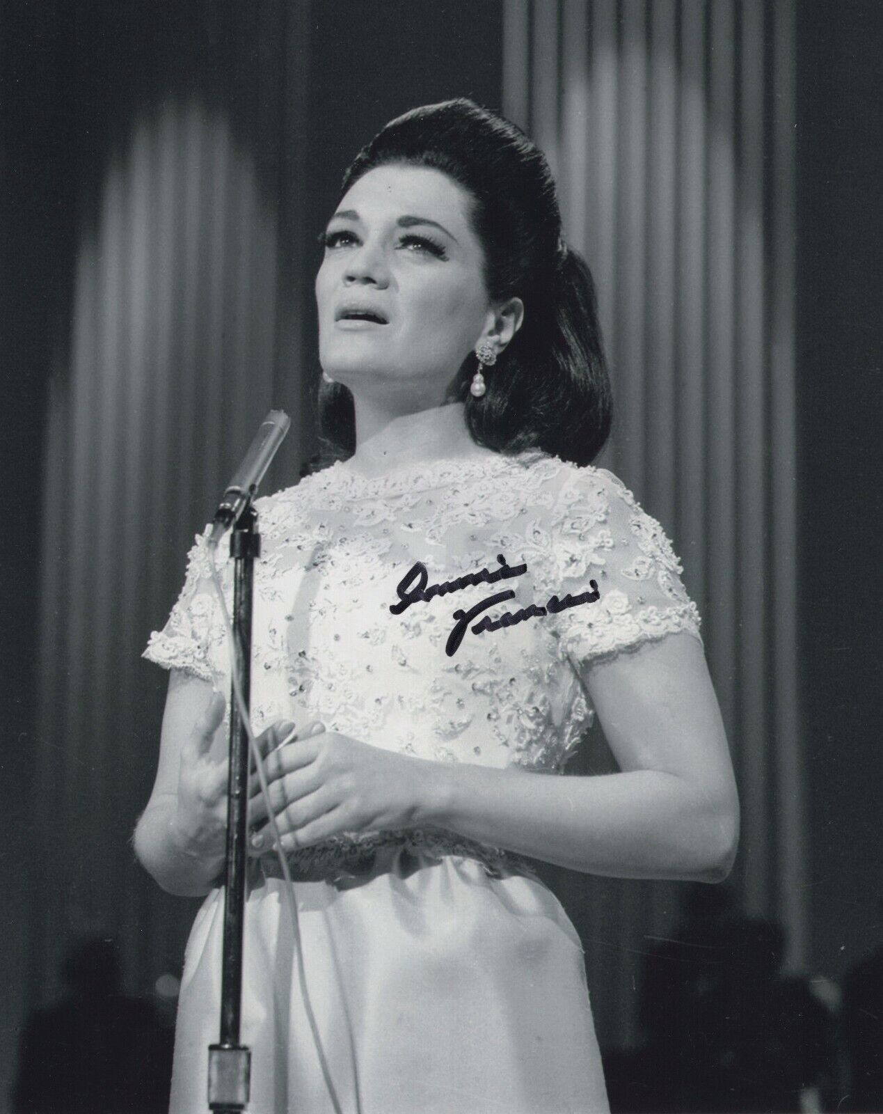 CONNIE FRANCIS SIGNED AUTOGRAPH MUSIC LEGEND 8X10 Photo Poster painting #2