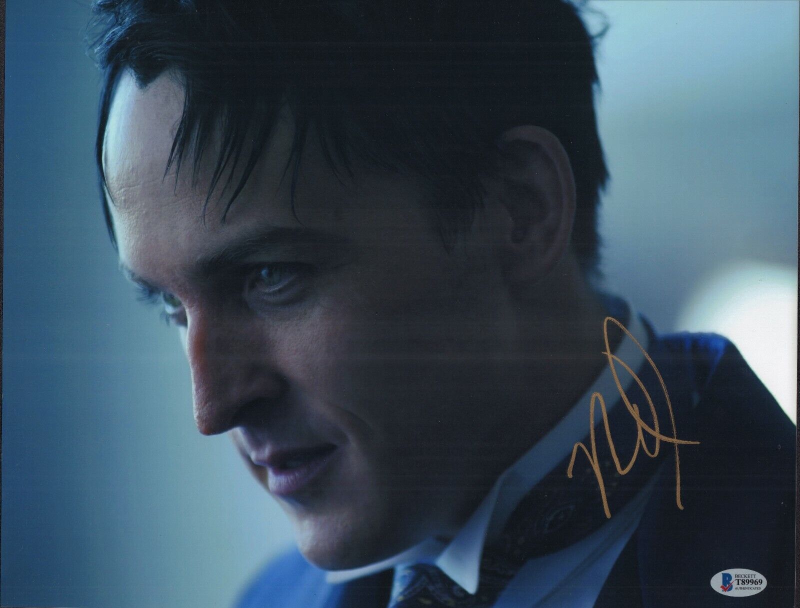 Robin Lord Taylor Signed Gotham Penguin 11x14 Photo Poster painting w/Beckett COA T89969