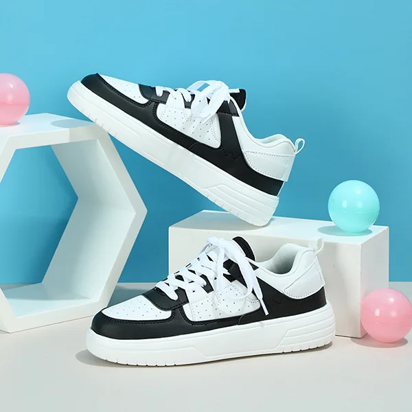 Women Colorblock Lace-up Front Sneakers