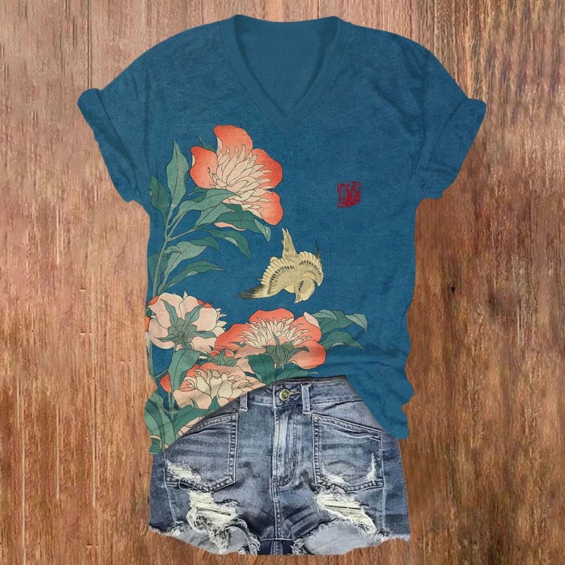 Women's Vintage Floral Print V-neck T-shirt artswardrobe